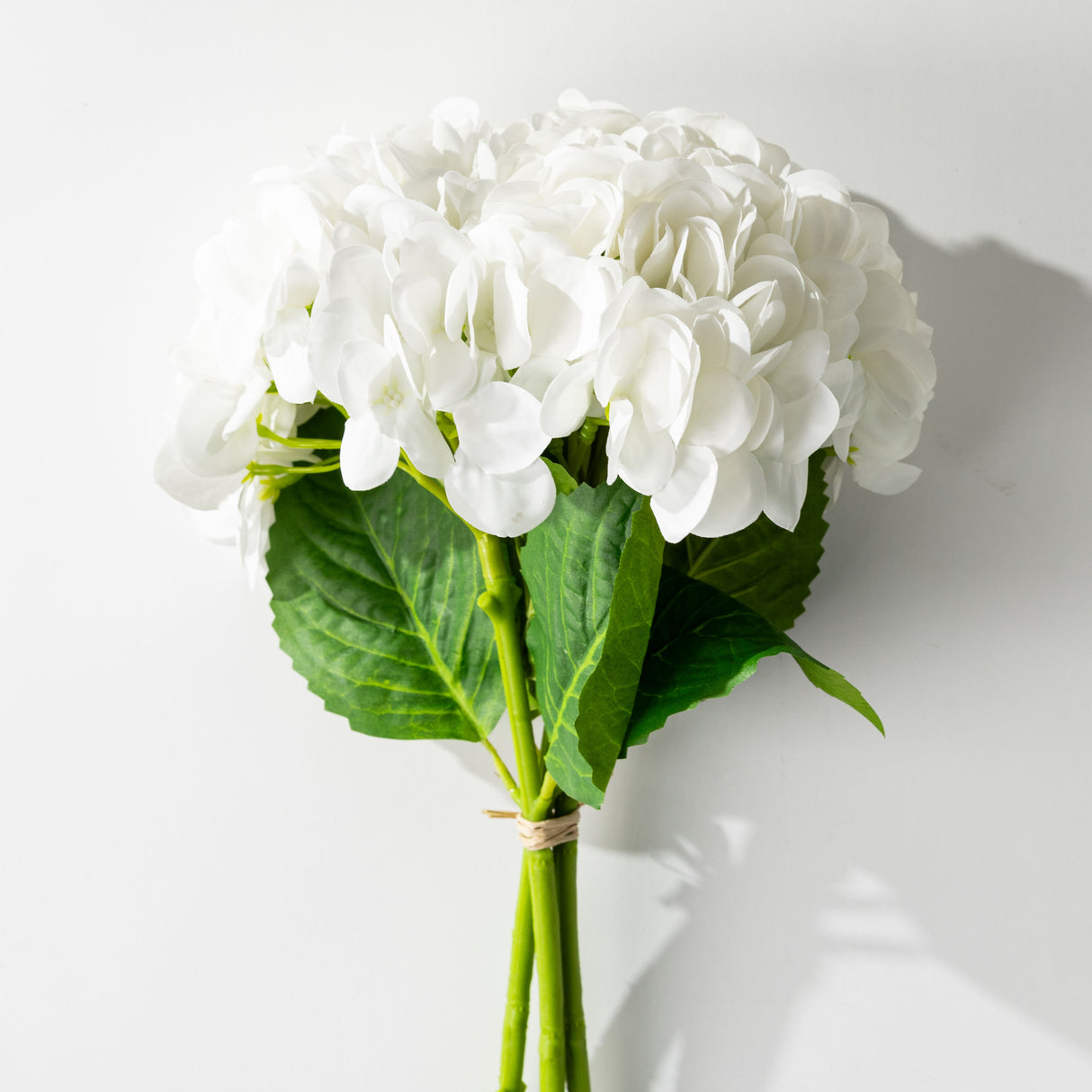 19" White Hydrangea Bundle