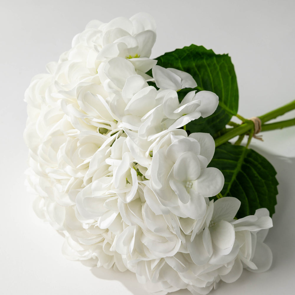 19" White Hydrangea Bundle