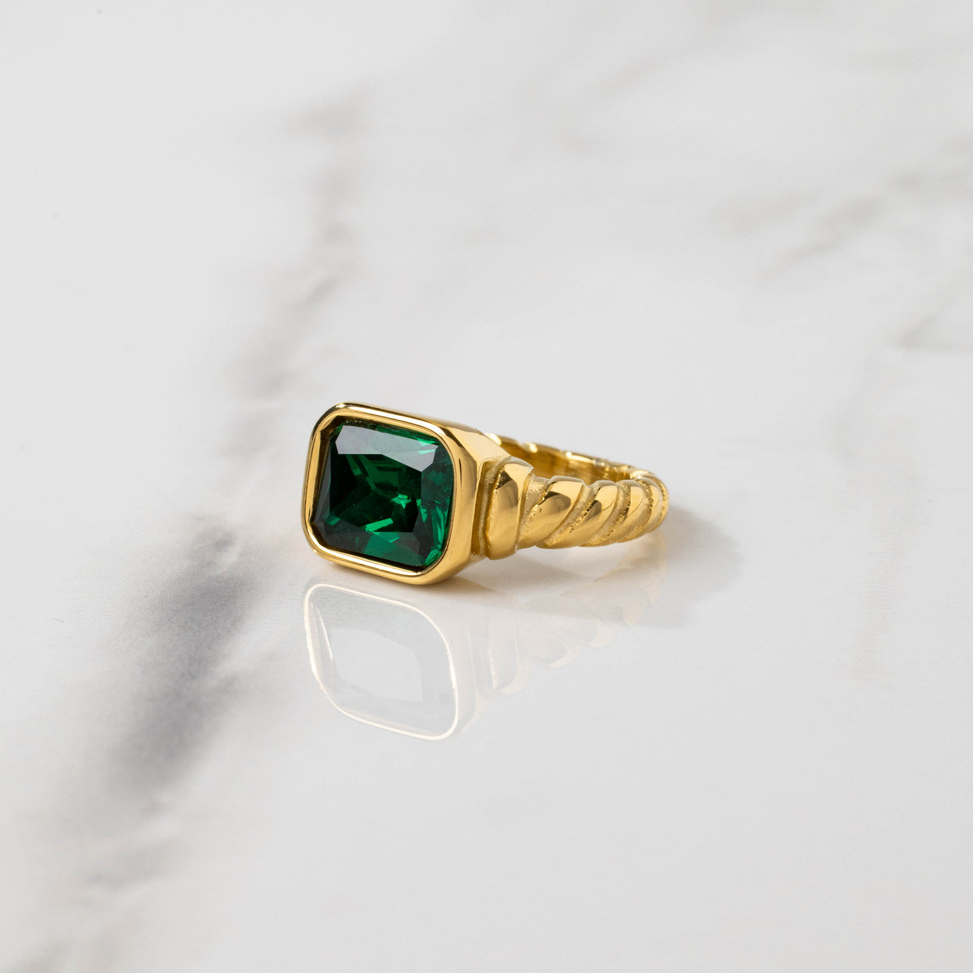 Emerald Gemstone Ring