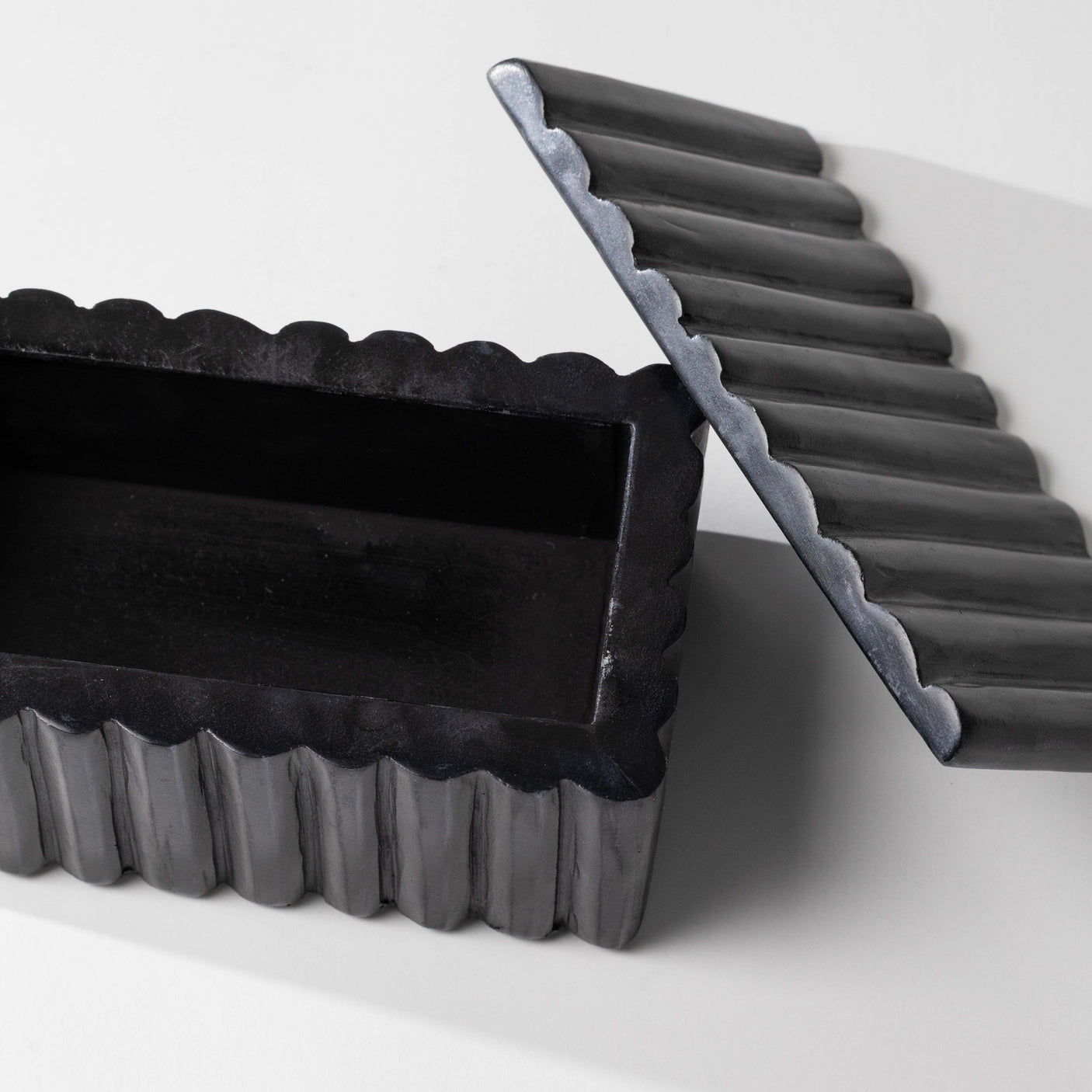 Reeded Black Marble Box