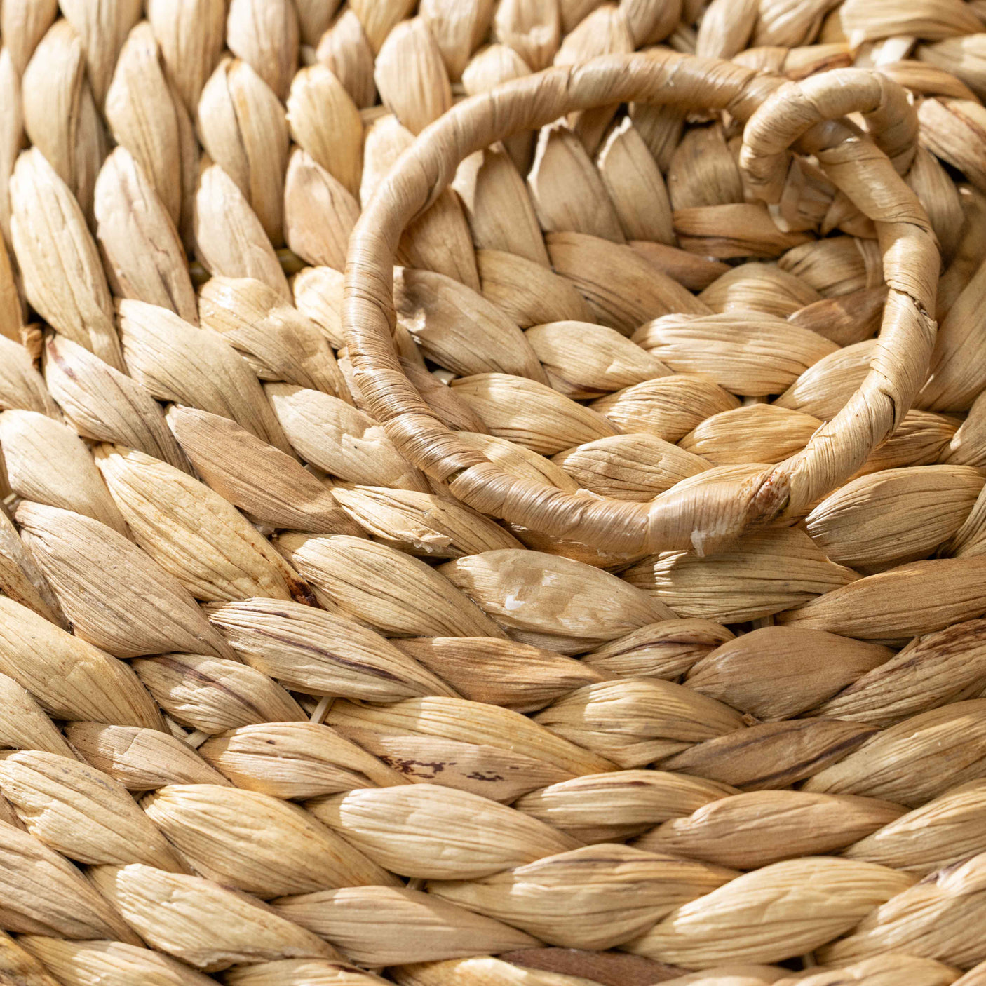 Hand-Woven Baskets w/ Lid