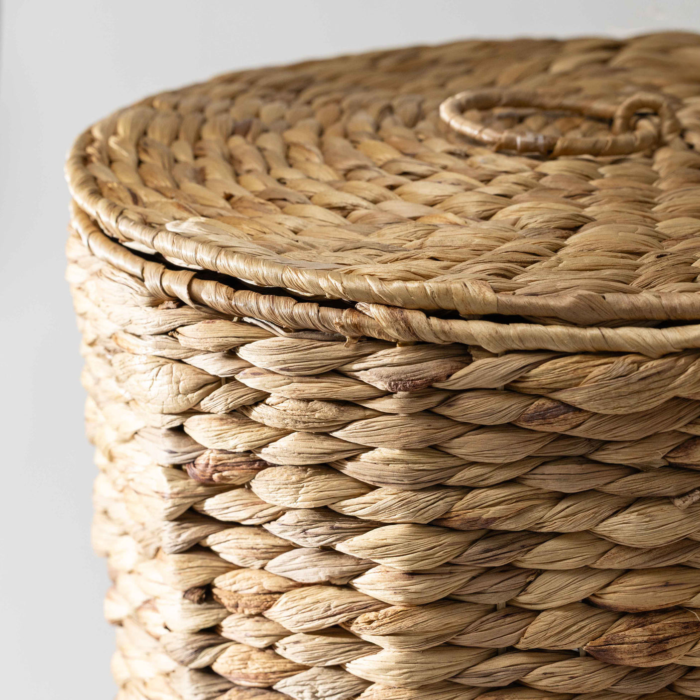 Hand-Woven Baskets w/ Lid